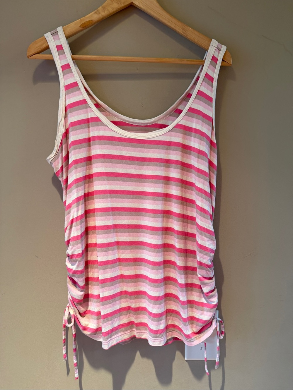 Torrid stripped Pink and White Tank Top ruched detail size 0 (12)